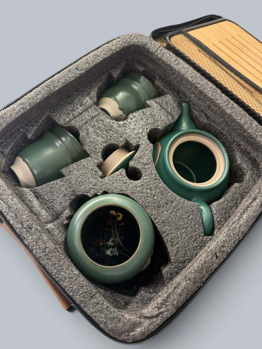 Travel Kung Fu Tea Set Green Ceramic Teapot With Cups